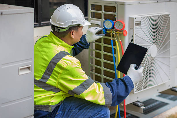 Professional Hvac technician working in Fowler, MI